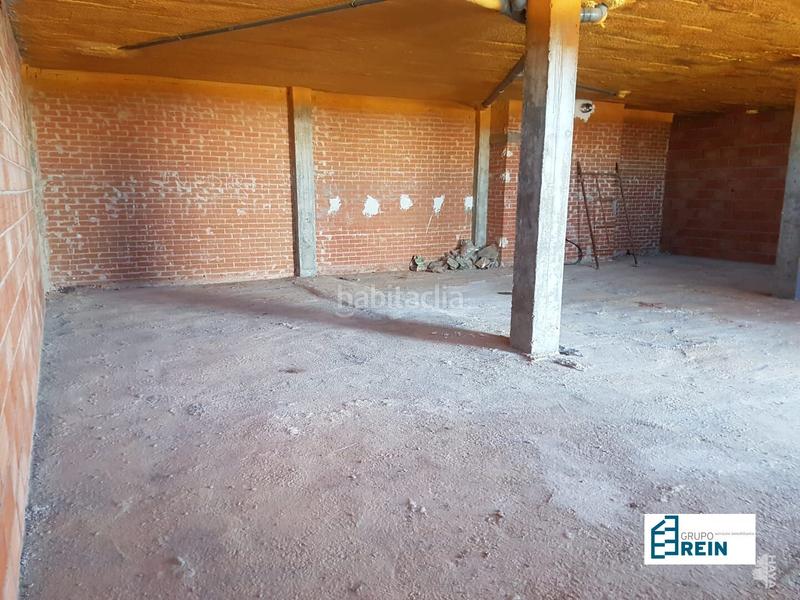 Foto dc8818eb-b31e-44de-8959-1e429f2680db. Local comercial a calle dulcinea 11 a Recas