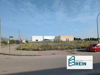 Solar industrial  Calle hades. Suelo industrial en meco
