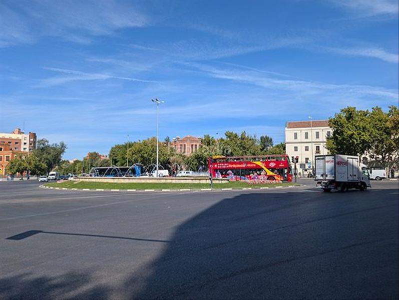 Foto ff2069fe-bf99-4fb0-b43d-8d0cc8fa9073. Local comercial a Embajadores-Lavapiés Madrid