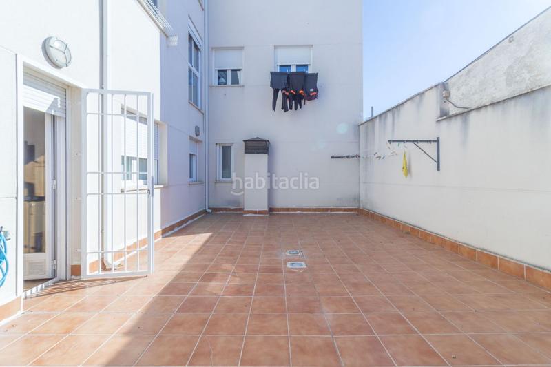 Foto ef7fe2bc-d6c6-4b37-8a55-bb22eb4de421. Appartement dans calle ramón y cajal 6 dans Recas