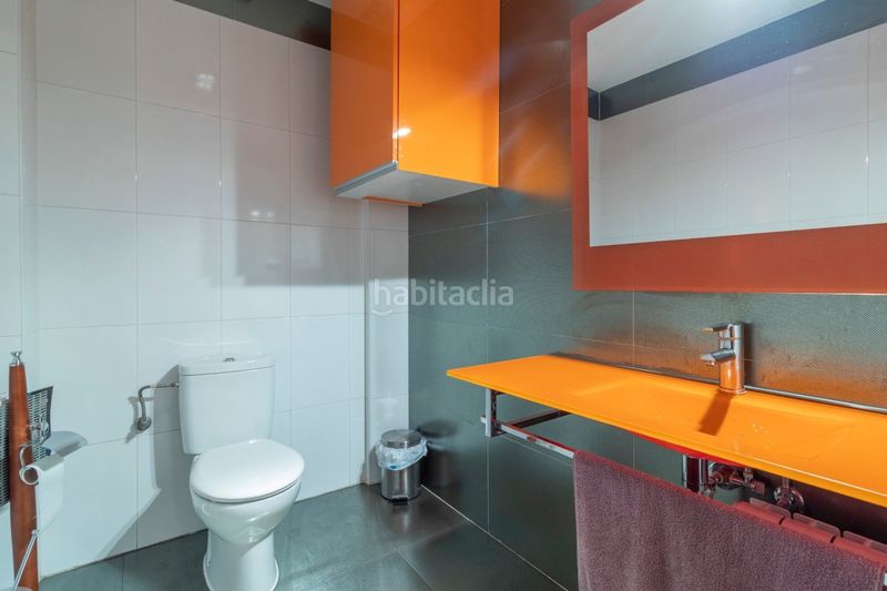 Foto 5a721515-ddd4-4d71-b737-1761c520c34f. Miete büro in generalisimo 2 in Recas