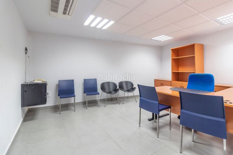 Foto 79c4d300-b9c2-4a88-bf93-d4e4427e4b3e. Miete büro in generalisimo 2 in Recas