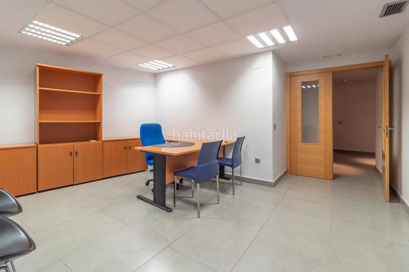 Foto fbf27148-6137-460c-a8cd-6fb99a723573. Miete büro in generalisimo 2 in Recas