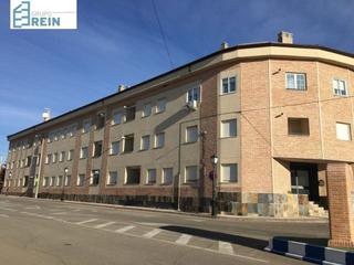 Appartement  Calle yunclillos 87. Venta de piso en recas de 2 dormitorios , garaje y trastero