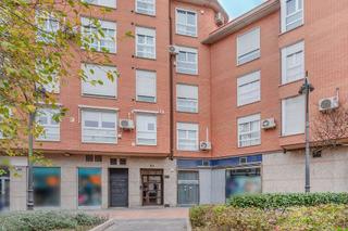 Locale commerciale in Calle Polvoranca 9