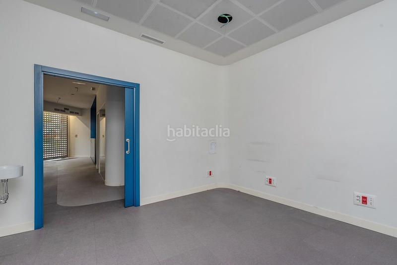 Foto 4cdbaf9f-e434-4c76-a85c-18676ab05cc1. Local comercial a calle polvoranca 9 a San Isidro Getafe