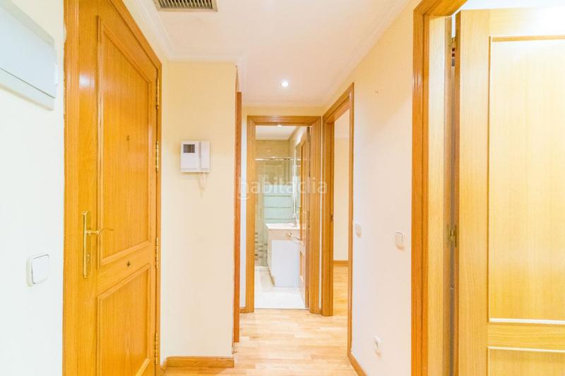 Foto 73c2a075-7678-4448-98d6-76ef2d9bb787. Pis a calle de raimundo fernández villaverde 43 a Madrid