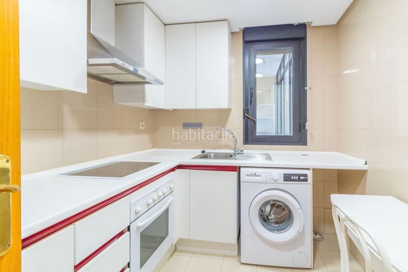 Foto 8319701d-6286-42e2-a0d0-15f4bf6558e3. Pis a calle de raimundo fernández villaverde 43 a Madrid