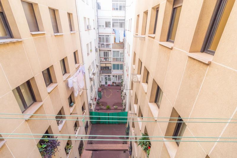 Foto d43daf07-5137-430e-9473-5597ee542397. Pis a calle de raimundo fernández villaverde 43 a Madrid