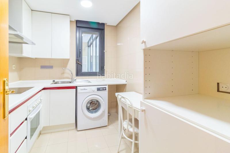 Foto dccc54f0-37d8-47dd-8f93-dfa01c5c810c. Pis a calle de raimundo fernández villaverde 43 a Madrid