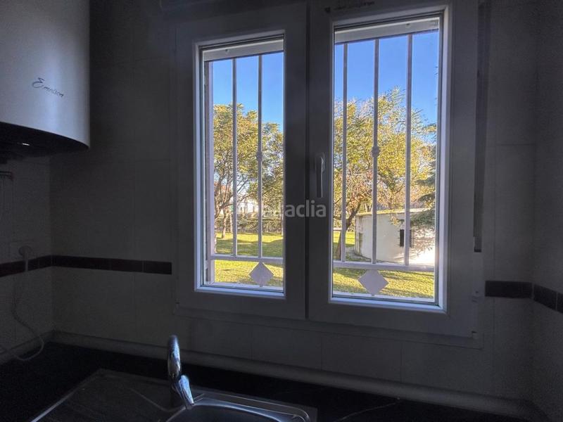 Foto 4070c353-cdf6-459d-9117-4d461a9c120f. Flat in barrio estación 18 in Yeles