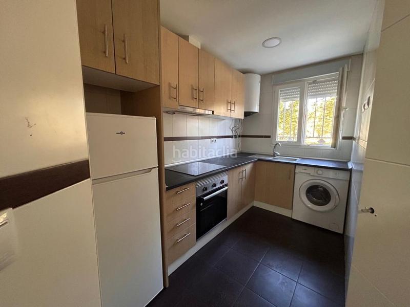 Foto f7389f90-9bc4-4d69-8414-eae223c7d752. Flat in barrio estación 18 in Yeles