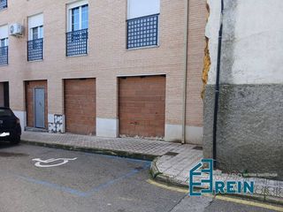 Locale commerciale in CERVANTES 18