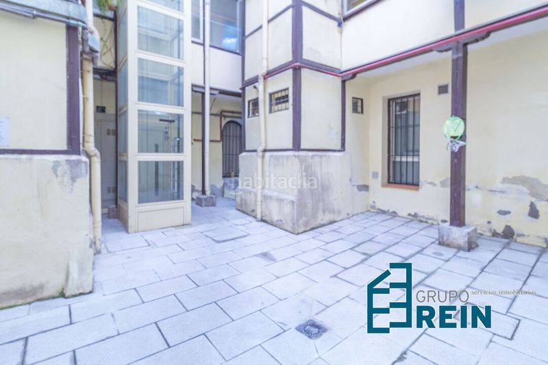 Foto 9249dc1f-dda2-4a67-93fd-1b24ab665f9b. Pis amb calefacció a Universidad-Malasaña Madrid