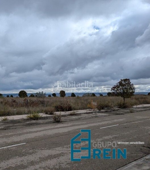 Foto c4e6141f-fdbf-4f4c-9e47-7eab41cf73ec. Terreny residencial a Quer