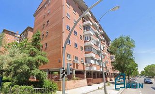 Flat in Avenida de abrantes 289. Vivienda piso en madrid  carabanchel bajo en venta por 248.000