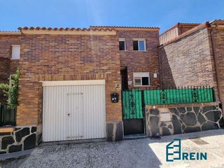 Casa adossada  Calle las moreras 7