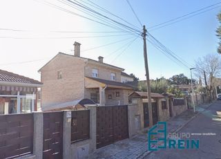 Xalet  Calle san sebastián 73. Chalet independiente en casarrubios del monte