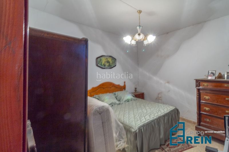Foto 06bd8578-ddcb-4f03-9784-ca1e528bddf1. Casa a plaza eras 22 a Carranque