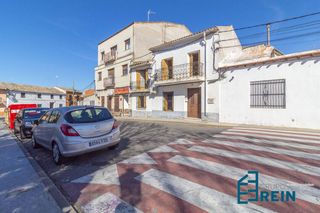 Casa  Plaza eras 21. Gran oportunidad en carranque!!