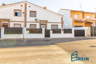 Miete Reihenhaus  Calle tomás bretón. Chalet nuevo, para estrenar reforma, disponible por habitaciones