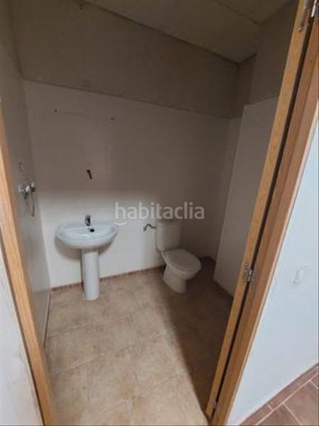 Foto f51d6e7a-0806-457f-bd4d-e706718cdb99. Local commercial dans Yuncos