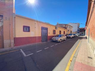 Local Comercial a Meras 17. Venta de local en zona céntrica de fuensalida