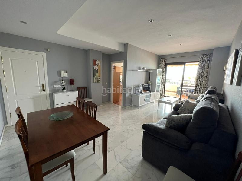 Foto 740ba80f-5c24-454b-9700-661d5f235c72. Alquiler apartamento alquiler 2 hab con vistas al mar en Torremolinos