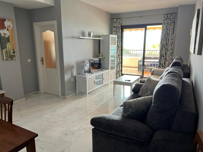 Foto 0c53ed0a-44e3-490d-8be3-a97cadf384a3. Location appartement avec piscine dans Loma de los Riscos Torremolinos