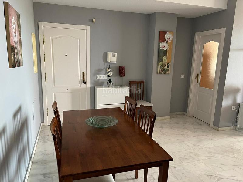 Foto 696c1e7b-1476-4a07-8576-03a23770a843. Location appartement avec piscine dans Loma de los Riscos Torremolinos