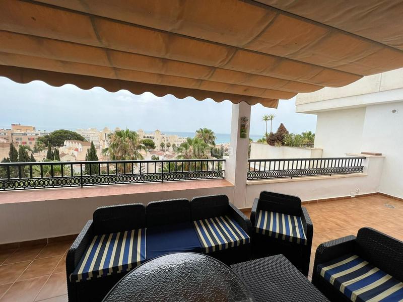 Foto d8d8ea3e-74b8-4dc0-80a9-034de0d73cfe. Location appartement avec piscine dans Loma de los Riscos Torremolinos