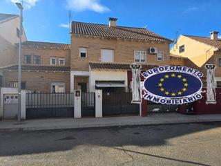 Casa a Yuncos. Eurofomento vende chalet unifamiliar en yuncos