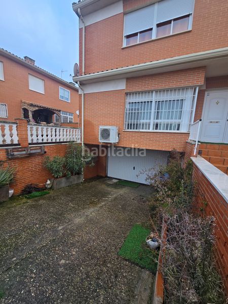 Foto e14a4116-27ea-4f85-a59d-152ad22fca83. Casa amb calefacció piscina a Yuncos