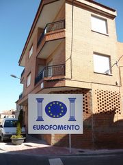 Appartamento in Familia fuensalida chile 1. Oportunidad! piso de unos182 m2 muy próximo a la iglesia san juá