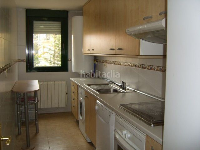 Foto aa4adee2-b533-4e04-b17b-762c8a69dd2e. Pis amb calefacció piscina a Fuensalida