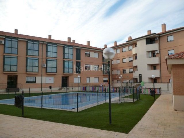 Foto f75baf63-a021-4c97-83f0-4485cba0c913. Pis amb calefacció piscina a Fuensalida