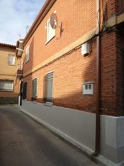 House in Portillo de Toledo. Oportunidad!vendo o alquilo casa para entrar a vivir