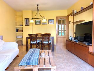 Flat  Carrer solervicens 9. Excelente piso para entrar a vivir
