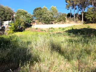 Residential Plot in Carrer de les flors 372. Terreno casi llano en pinedas de castellnou de bages
