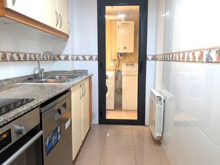 Etagenwohnung in Carrer de cervantes 124. Piso en centro de 2 habitaciones