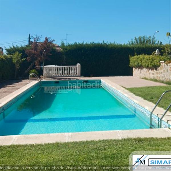 Foto 32df8f94-a7ec-44fe-b027-3d22a9205e74. Chalet  individual en olias del rey en Olías del Rey