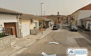 Maison  Avenida cruz verde. Casa de pueblo en la puebla de montalban