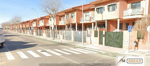 Foto 1b34a837-8ebc-4336-91c0-42942340393f. Casa adossada amb aparcament a Los Robles Seseña