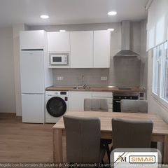 Lloguer Apartament  Calle ramón y cajal. Apartamento reformado y muebles