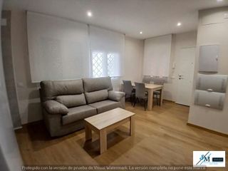 Location Appartement  Calle ramón y cajal. Apartamento reformado y muebles