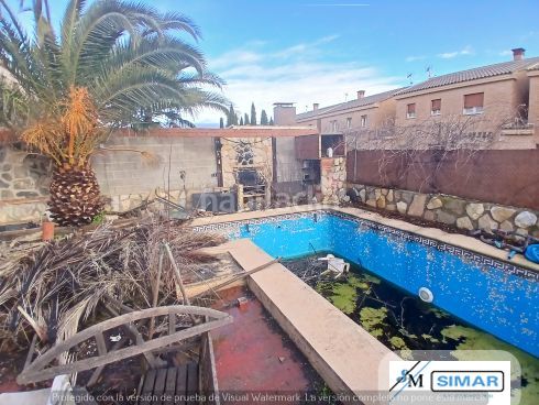 Foto 5655b5ba-ff06-4af5-bc50-68a634809336. Casa adossada amb piscina a Nambroca