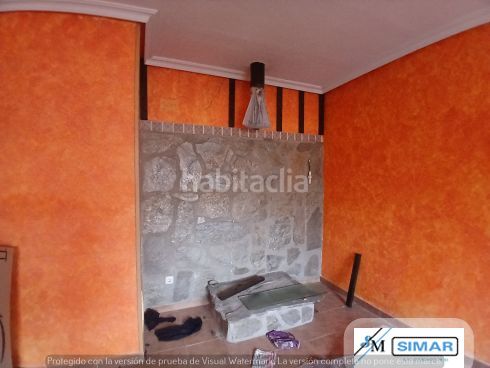 Foto c96130af-1310-4bb6-89b5-c157a52ad430. Casa adossada amb piscina a Nambroca