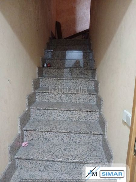 Foto d1579039-a0d8-4389-bcfe-f2de797b3d8a. Casa adossada amb piscina a Nambroca
