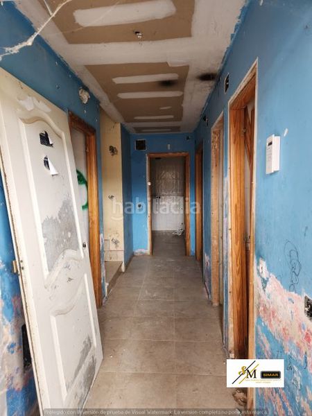 Foto 6f4c702e-008b-46c7-92a3-2b780d836210. Casa aparellada amb aparcament a Barcience