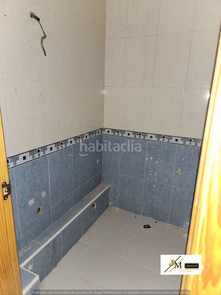 Foto a67596de-b451-48ca-9dab-728c2591914b. Casa aparellada amb aparcament a Barcience
